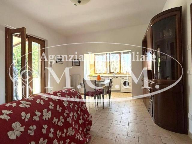 Appartamento in affitto a Cascine di Buti, Buti