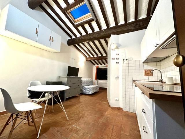 Appartamento in affitto a Buti, Toscana