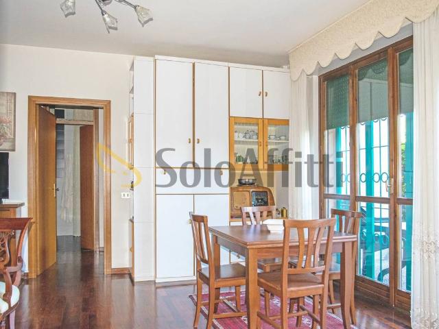 Appartamento in affitto a Cabiate, Como