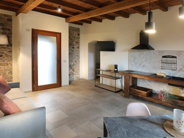 Appartamento in affitto a Osmate, Varese