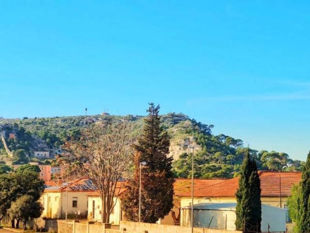 Appartamento in affitto a Quartiere del Sole, Cagliari