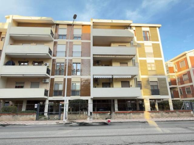 Appartamento in affitto a Terramàini - Is Bingias, Cagliari