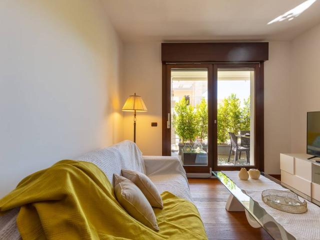 Appartamento in affitto a Bonaria, Cagliari