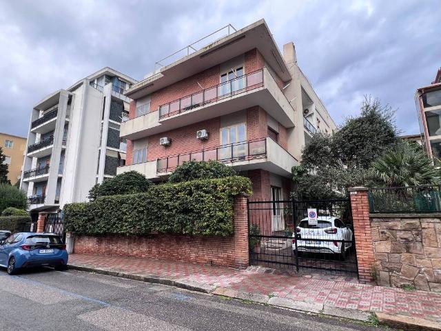 Appartamento in affitto a Monte Urpinu, Cagliari