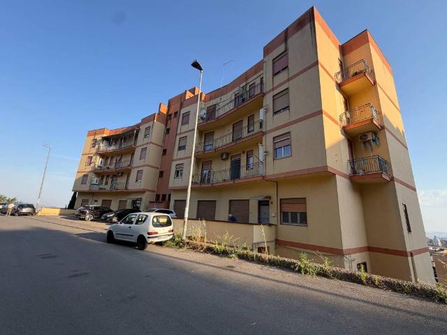 Appartamento in affitto a Rione Angeli, Caltanissetta