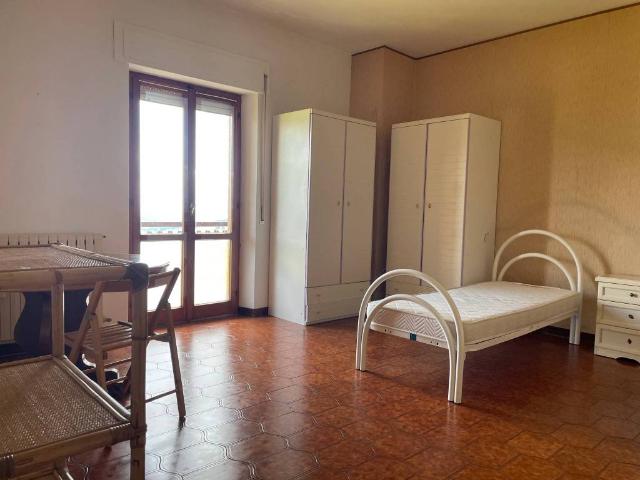 Appartamento in affitto a Marche, Macerata