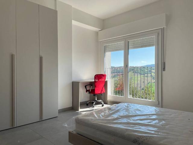 Appartamento in affitto a Marche, Macerata
