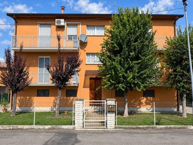Appartamento in affitto a Pianura Reggiana, Re