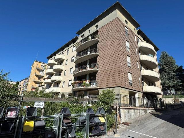 Appartamento in affitto a Campobasso, Molise