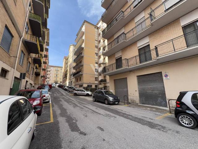 Appartamento in affitto a Campobasso, Molise