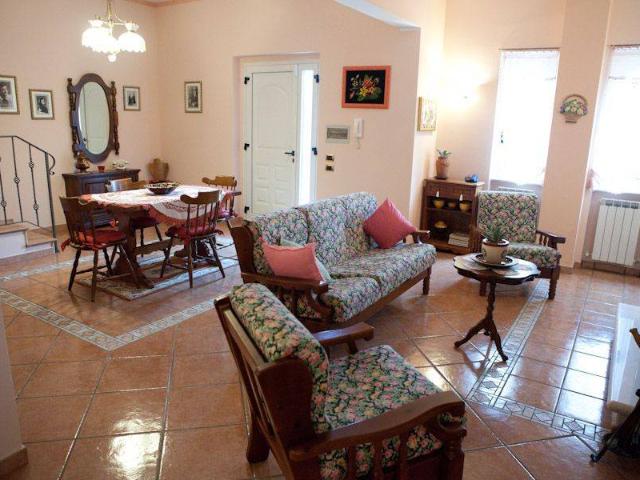 Appartamento in affitto a Campodipietra, Molise