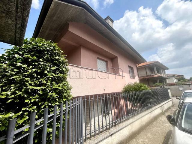 Appartamento in affitto a Canegrate, Lombardia