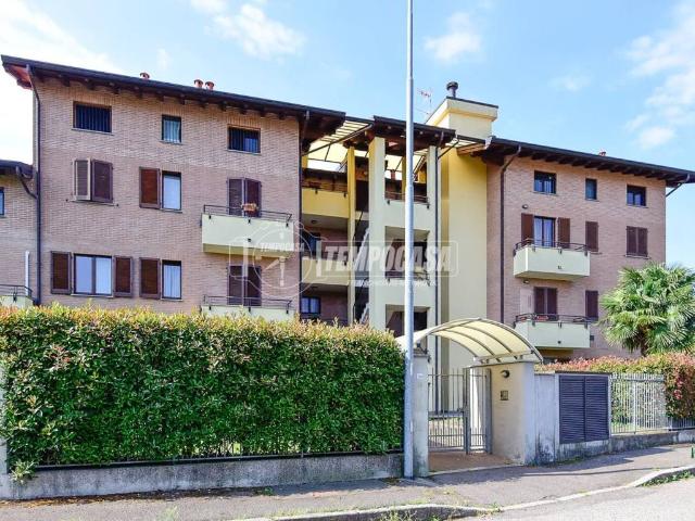 Appartamento in affitto a Cantù, Lombardia