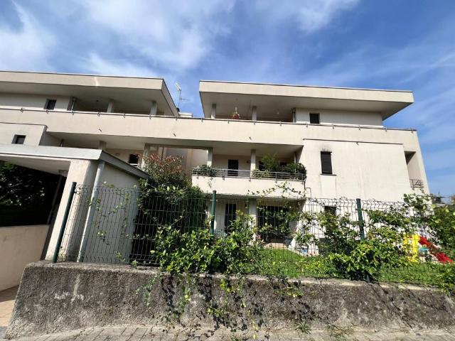 Appartamento in affitto a Villaggio Trieste, Cantù