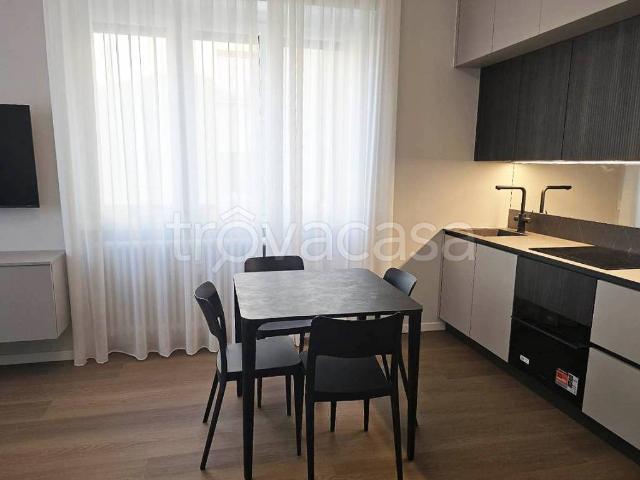 Appartamento in affitto a Cantù, Como