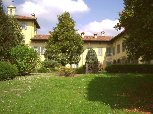 Appartamento in affitto a Cantù, Lombardia