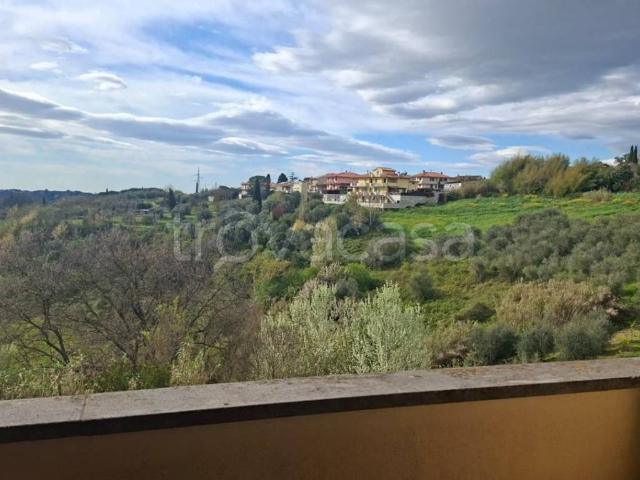 Appartamento in affitto a San Pietro Belvedere, Toscana