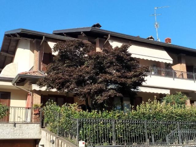 Appartamento in affitto a Capiago, Capiago Intimiano