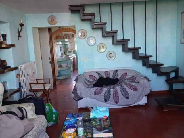 Appartamento in affitto a Capodimonte, Lazio