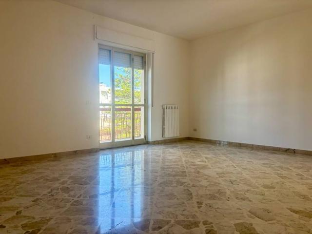 Appartamento in affitto a Puglia, Bari
