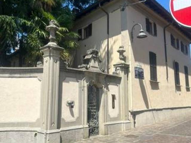 Appartamento in affitto a Realdino, Carate Brianza