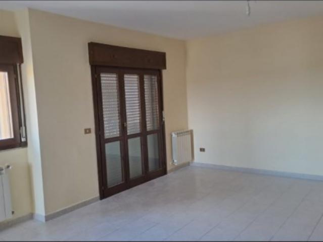 Appartamento in affitto a Carlentini, Sicilia