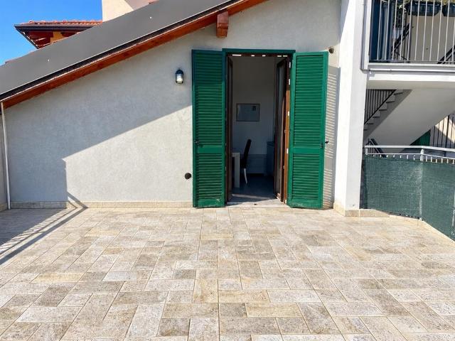Appartamento in affitto a Palani, Caronno Varesino