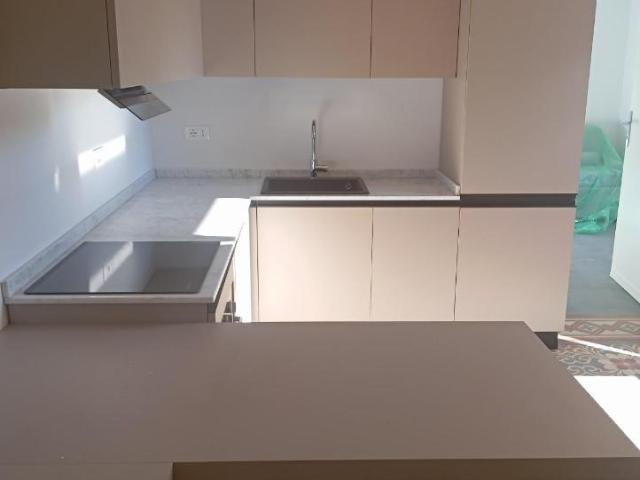 Appartamento in affitto a Pontecimato, Carrara