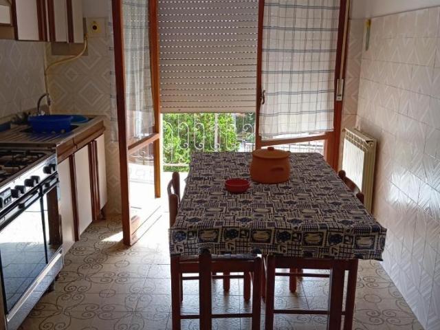 Appartamento in affitto a Fabbrica, Carrara