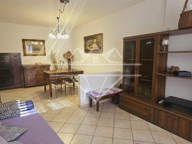 Appartamento in vendita a Carrara, Toscana