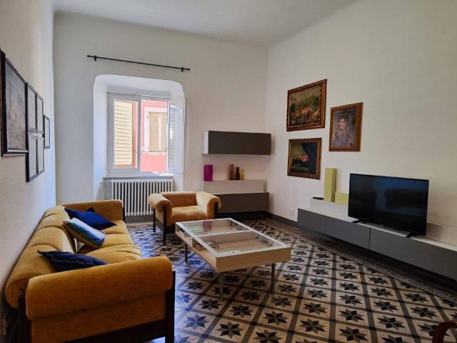 Appartamento in affitto a Fabbrica, Carrara