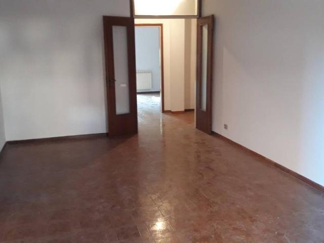 Appartamento in affitto a Perticata, Carrara
