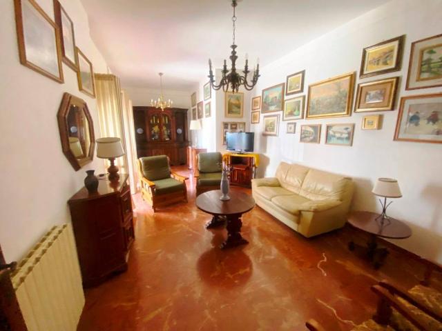 Appartamento in affitto a Fabbrica, Carrara