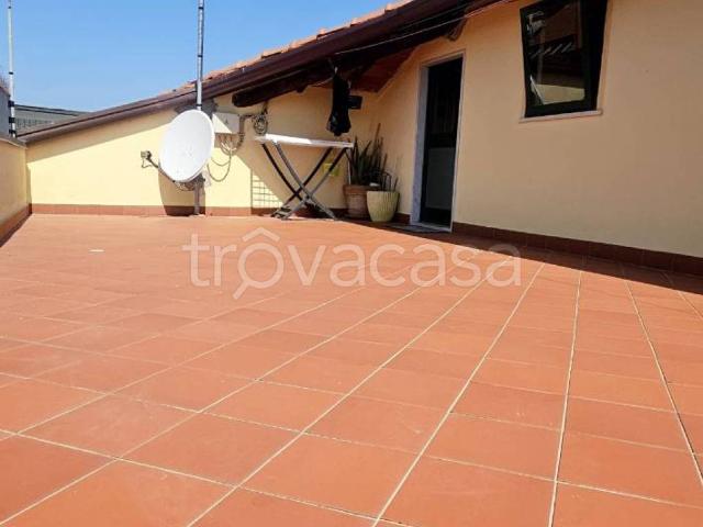 Appartamento in affitto a Fabbrica, Carrara