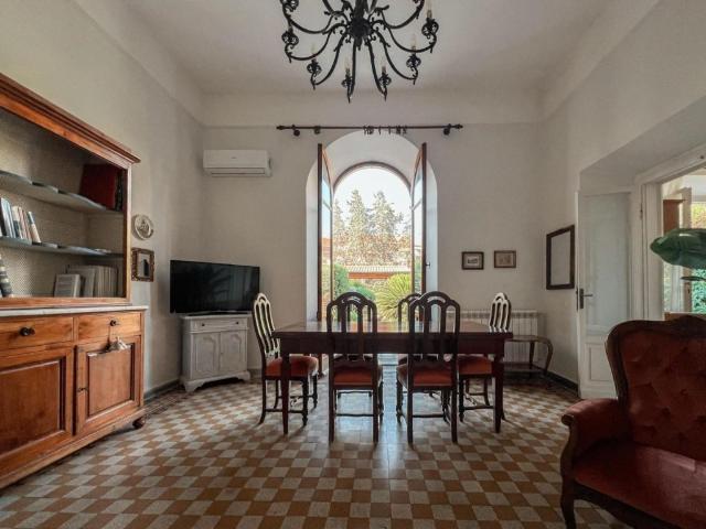 Appartamento in affitto a Marina di Carrara, Carrara