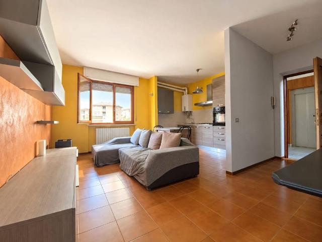 Appartamento in affitto a Porta Milano, Casale Monferrato