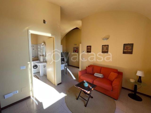 Appartamento in affitto a Ronzone, Casale Monferrato