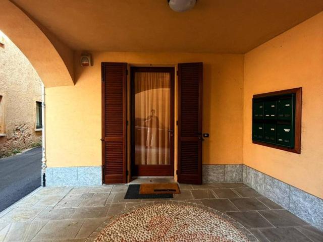 Appartamento in affitto a Casciago, Lombardia