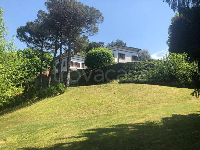 Appartamento in affitto a Casciago, Varese