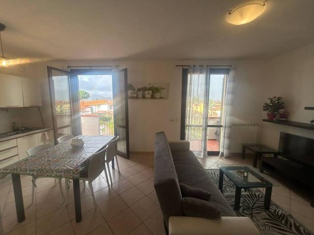 Appartamento in affitto a Garzella, Cascina