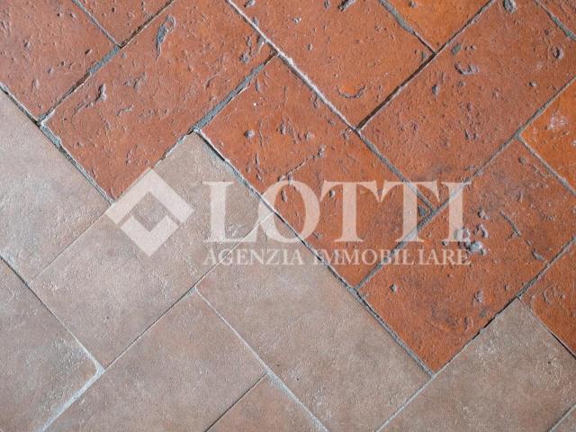 Appartamento in affitto a Cascina, Toscana