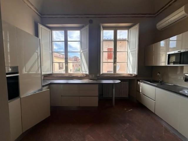 Appartamento in affitto a Cascina, Toscana