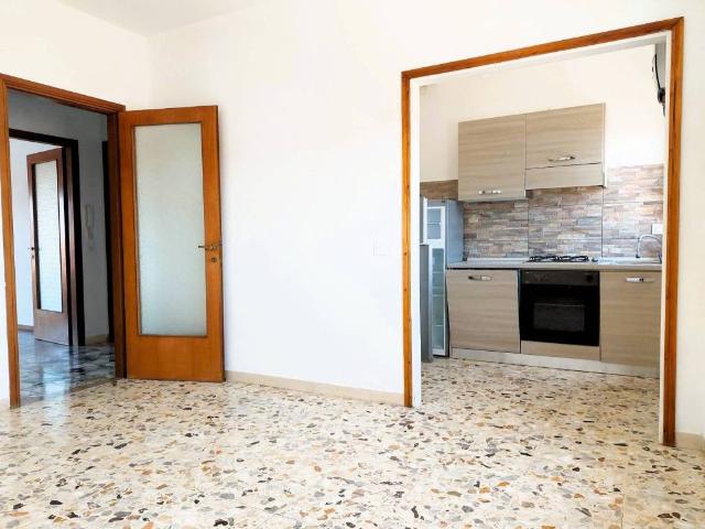 Appartamento in affitto a Cascina, Toscana
