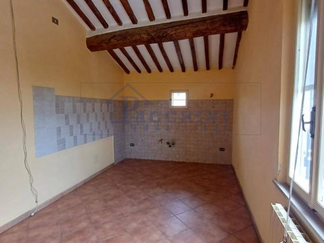 Appartamento in affitto a Pettori, Cascina
