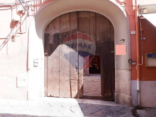 Appartamento in affitto a Caserta, Centro Storico