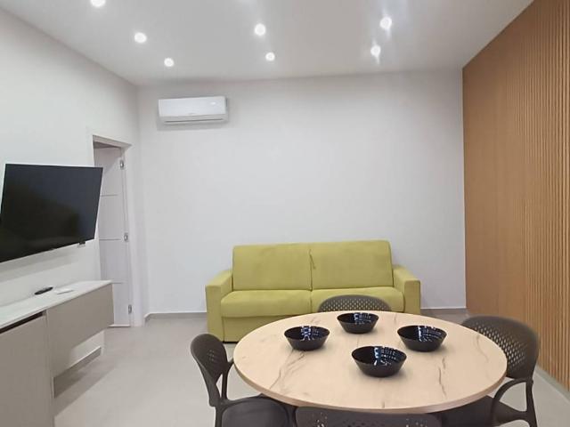 Appartamento in affitto a Caserta, Sala