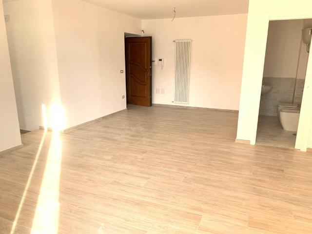 Appartamento in affitto a Briano, Caserta