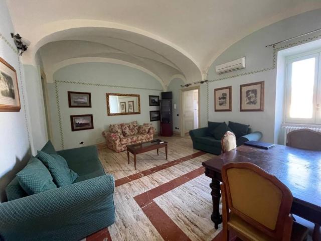 Appartamento in affitto a Centro Storico, Caserta