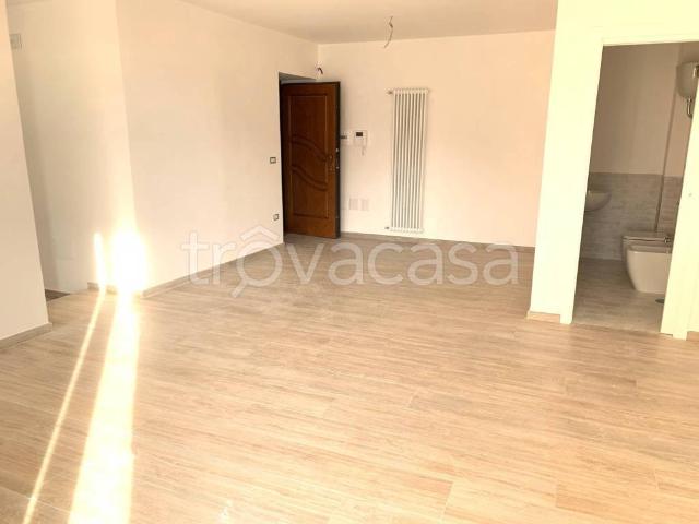 Appartamento in affitto a Briano, Caserta