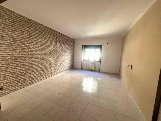 Appartamento in affitto a Casoria, Campania